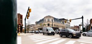 Signalized intersection in Birmingham, MI